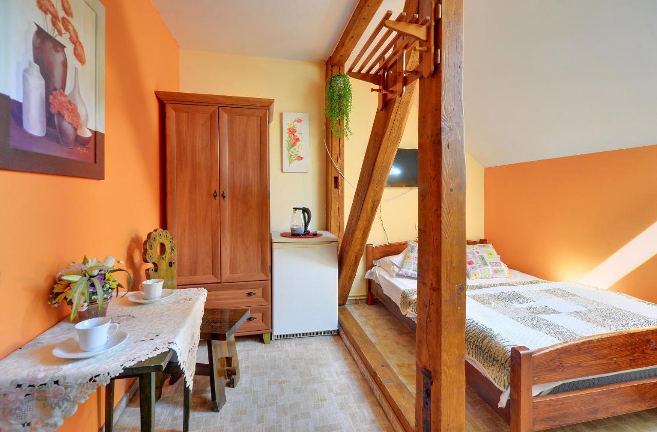 Apartamenty I Pokoje Karpacz - Centrum Karpacza, Parking W Cenie! Экстерьер фото