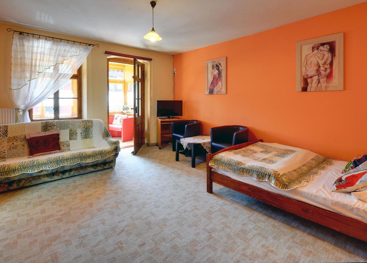Apartamenty I Pokoje Karpacz - Centrum Karpacza, Parking W Cenie! Экстерьер фото